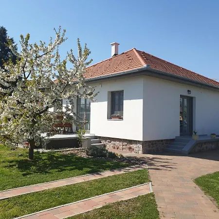 Tapler Vendeghaz Balatonboglár